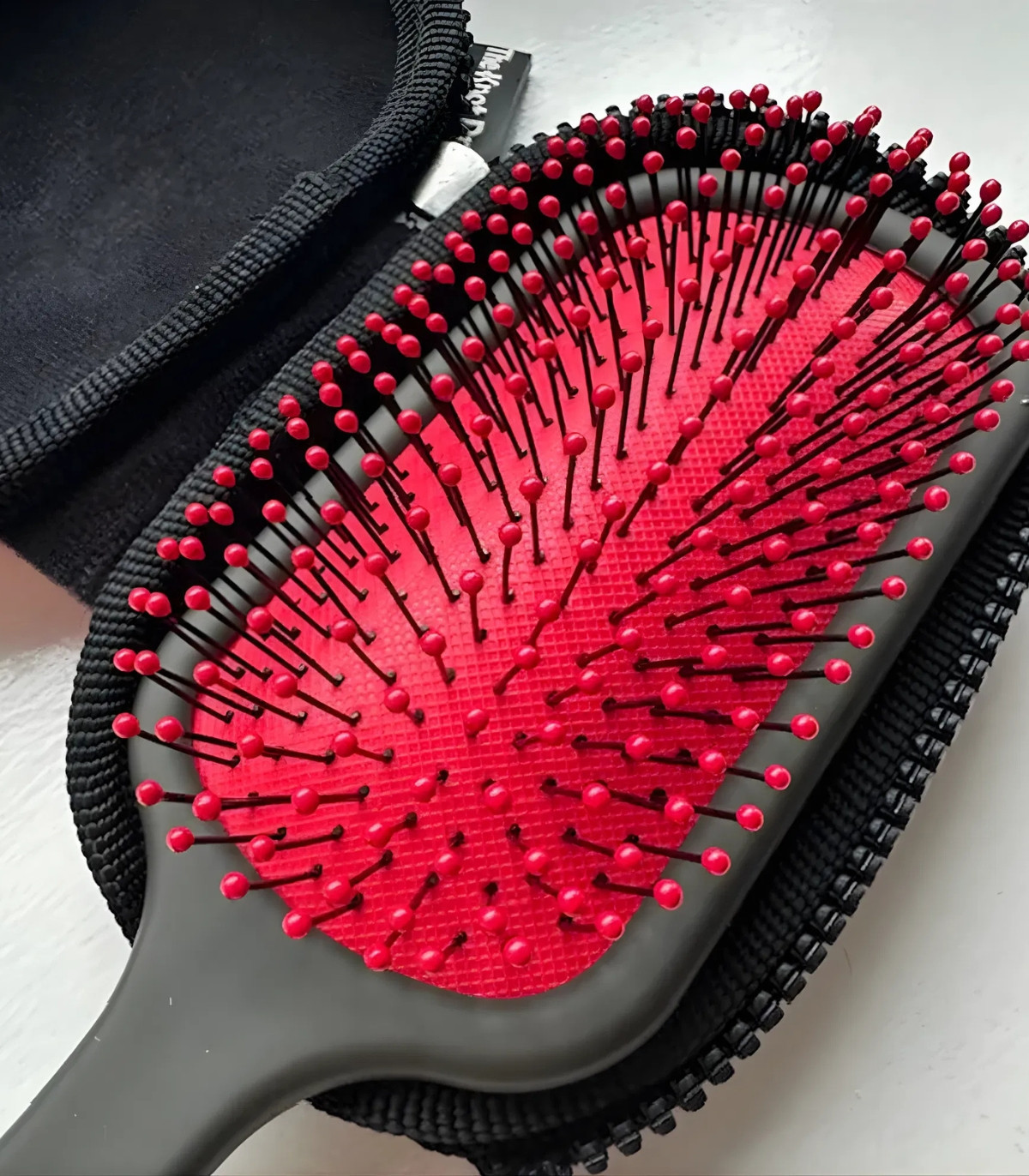 The Knot Dr Pro Sport Hairbrush Red Limited Edition
