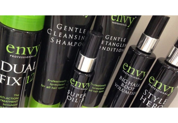 Салонная укладка дома от Envy Professional